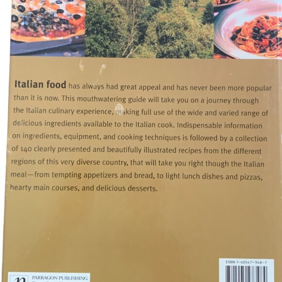 The Italian Cookbook Hardcover 140 Illustrated Recipes different regions Italy - Picture 11 of 14